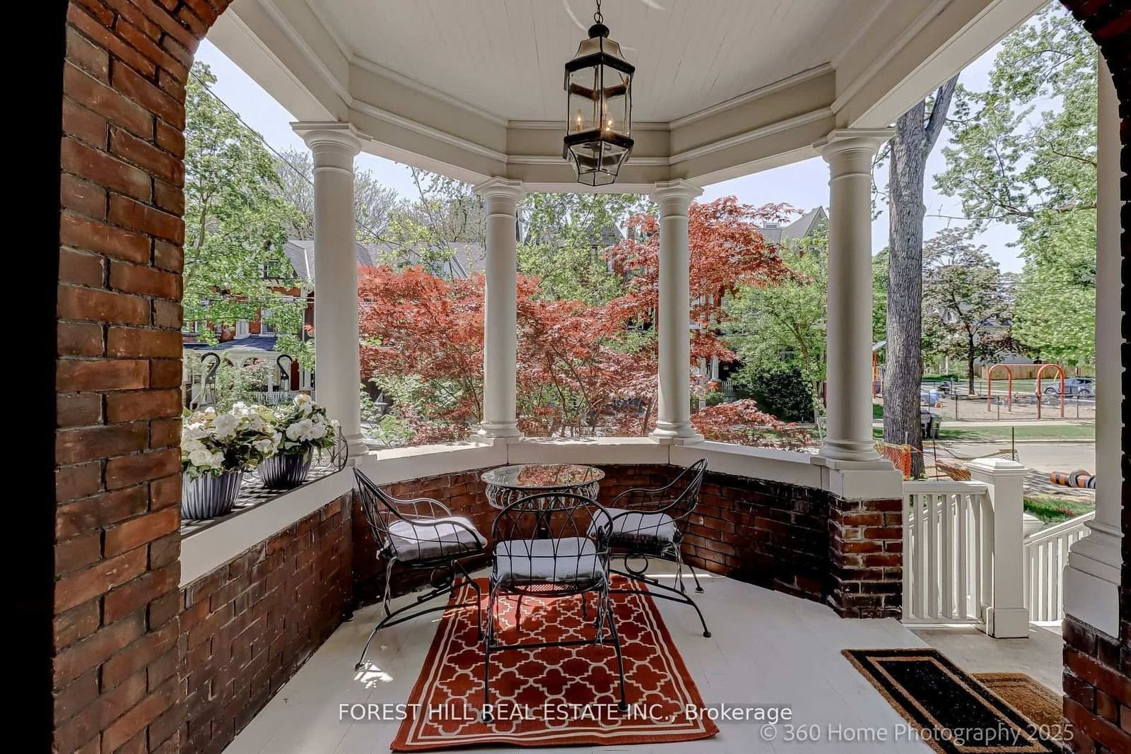 379 Huron Street - Image 3
