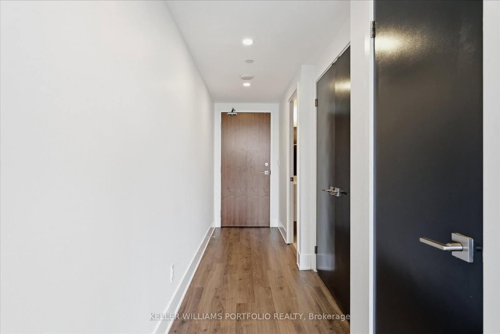 111 St Clair Avenue W, Unit 932 - Image 6