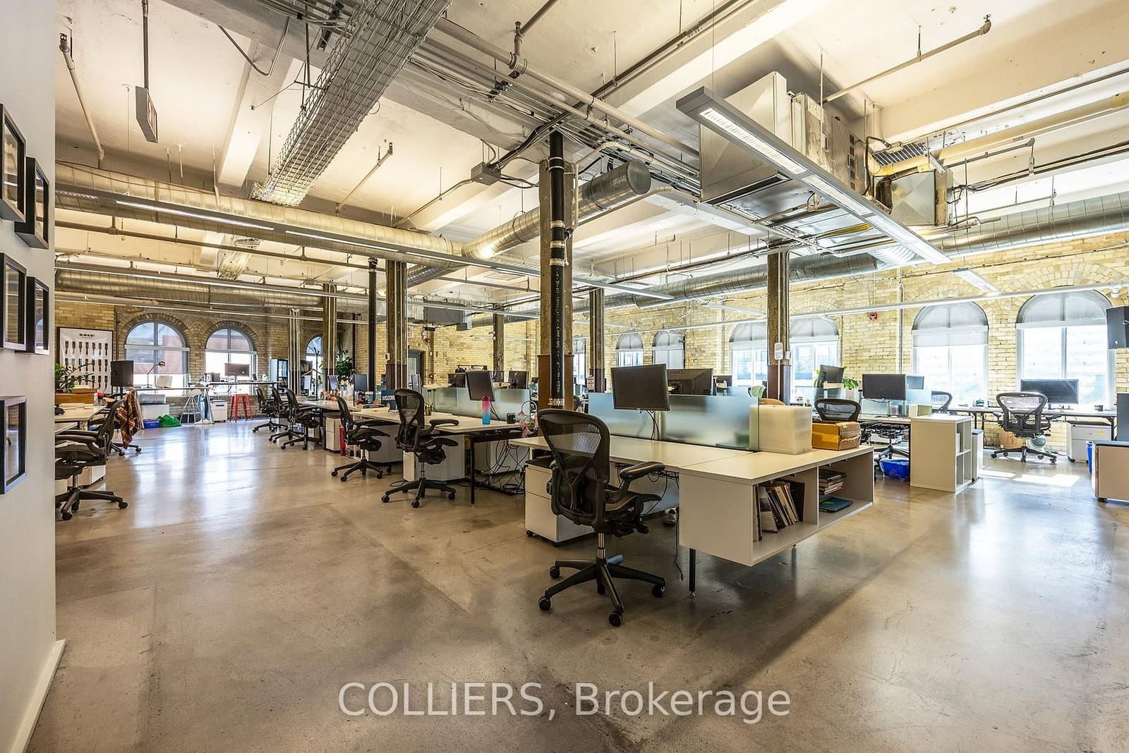 334 King Street E, Unit 3rd Floor - Image 2