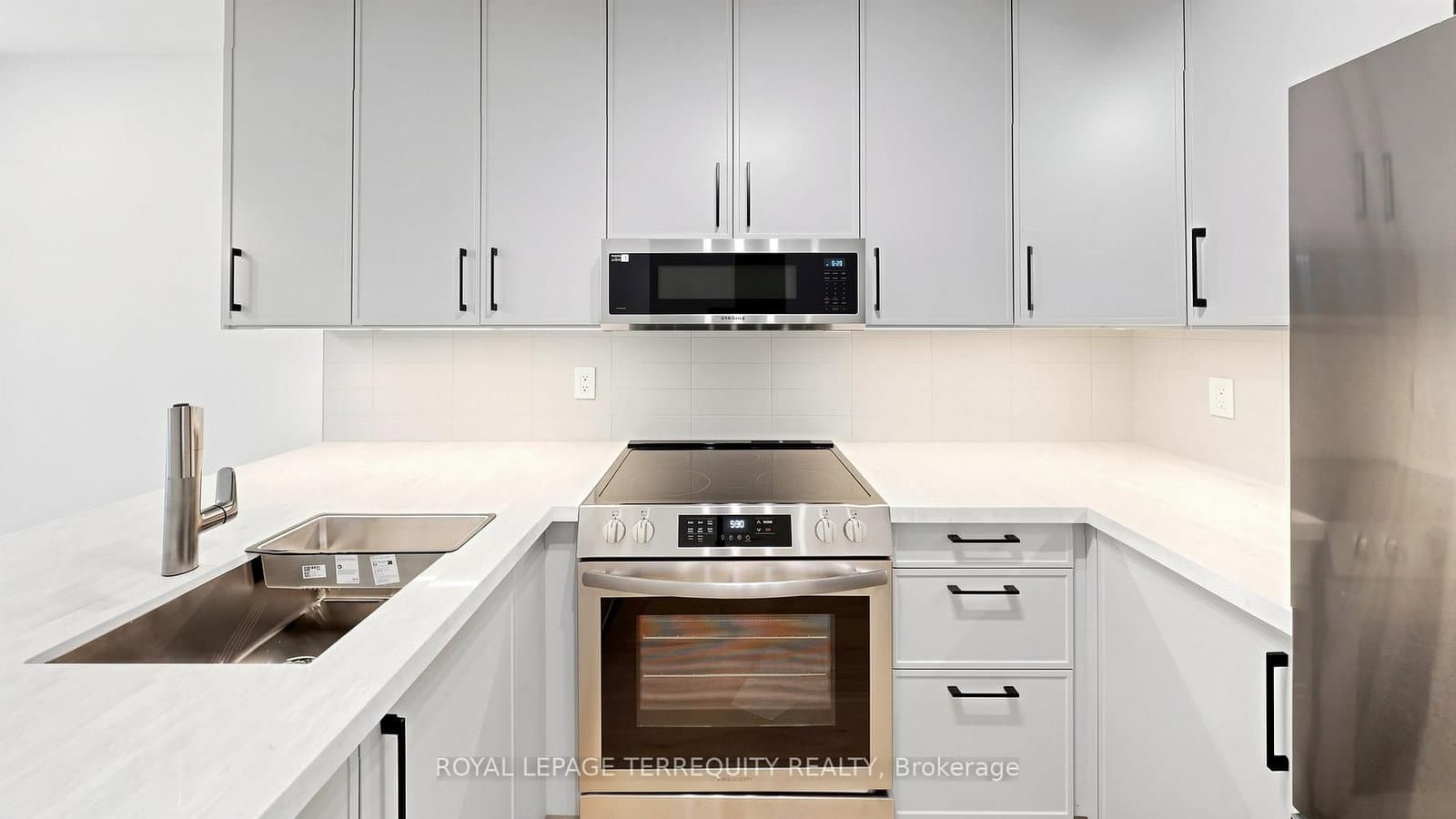 92 King Street E, Unit 220 - Image 6
