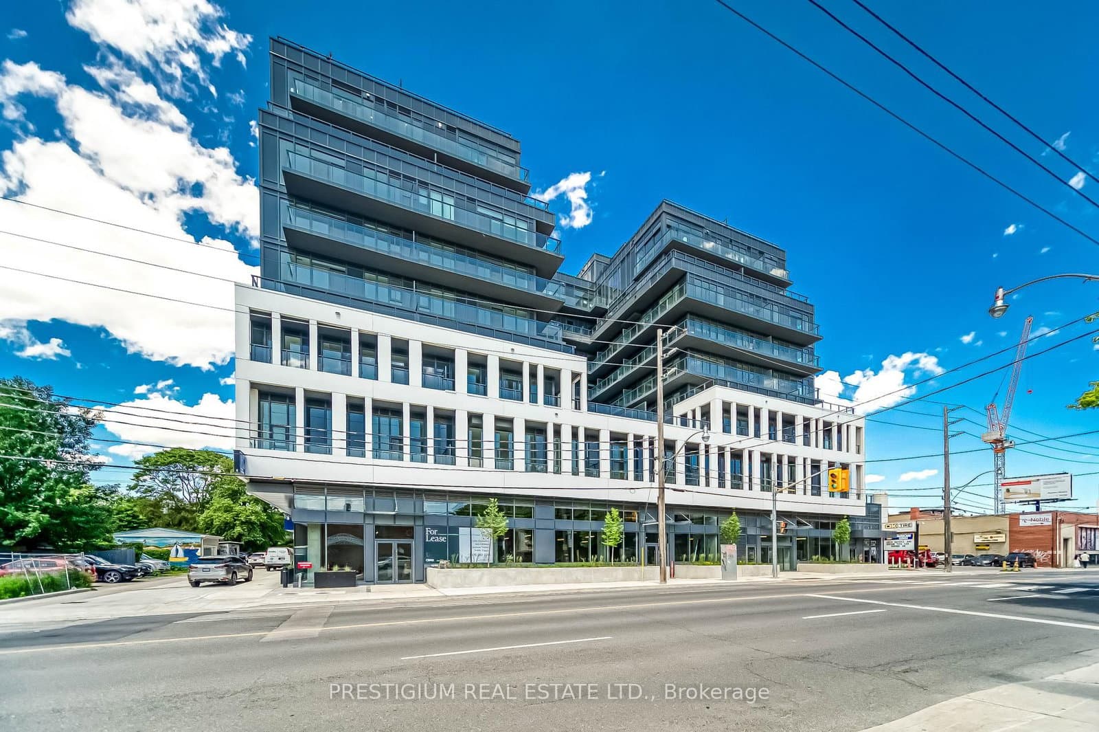 500 Dupont Street, Unit 303