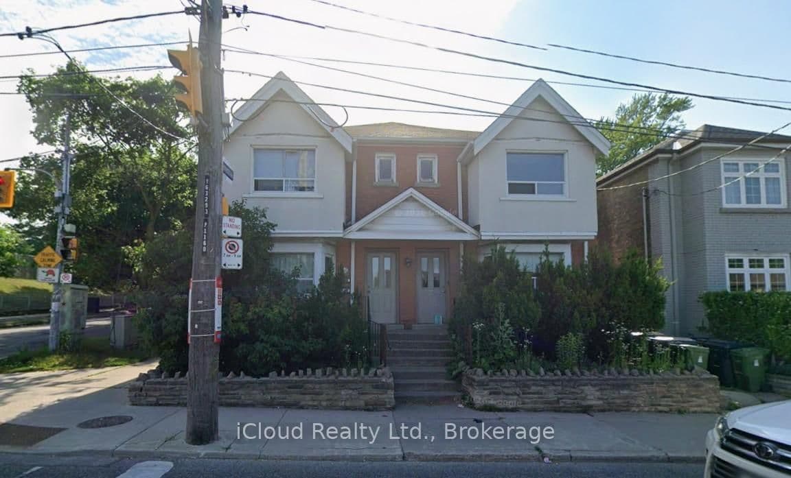 #Upper - 1162 Avenue Road W