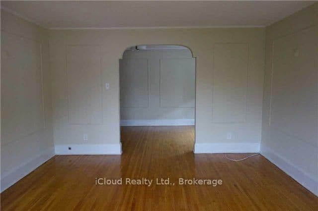 1162 Avenue Road W, Unit Upper - Image 3