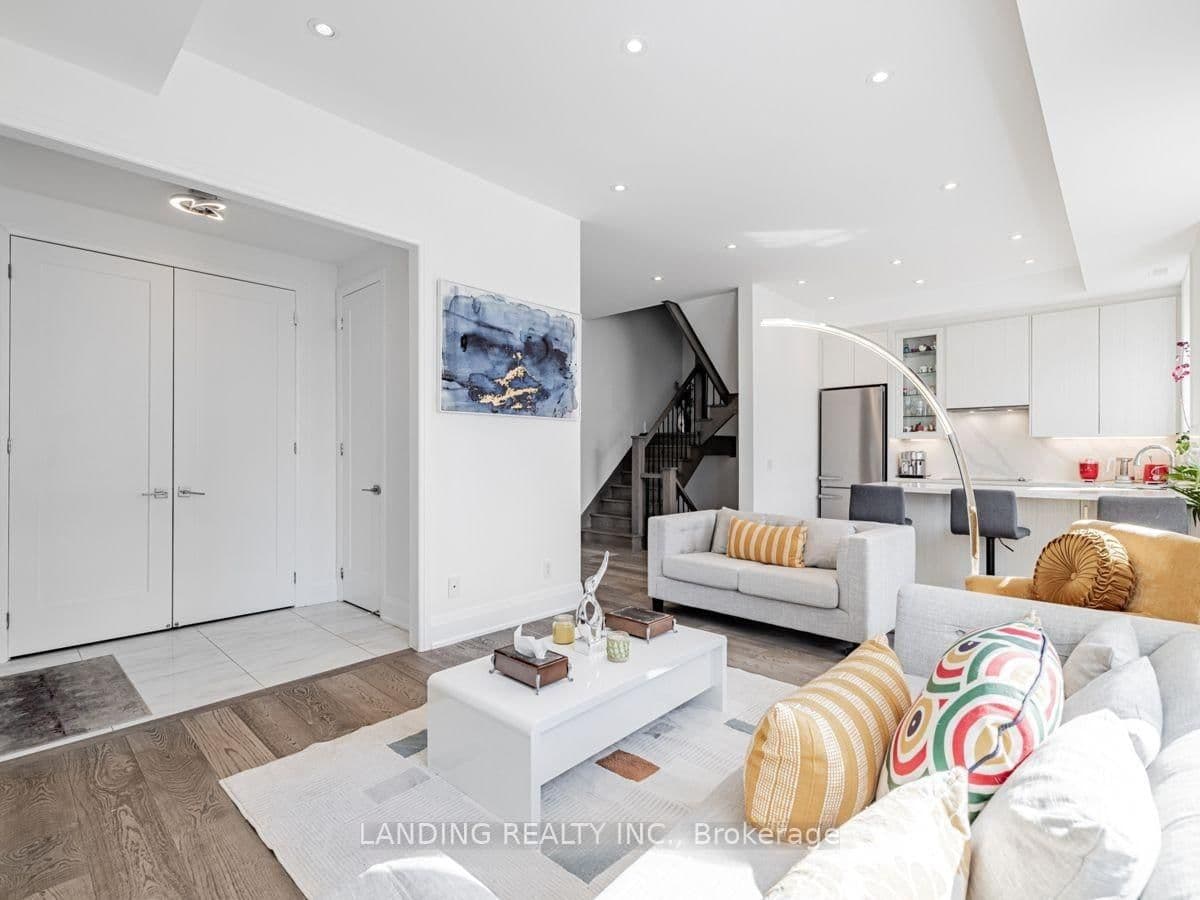 17 Greenbriar Road, Unit 1 - Image 2