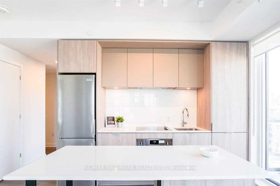 35 Tubman Avenue, Unit 921 - Image 4