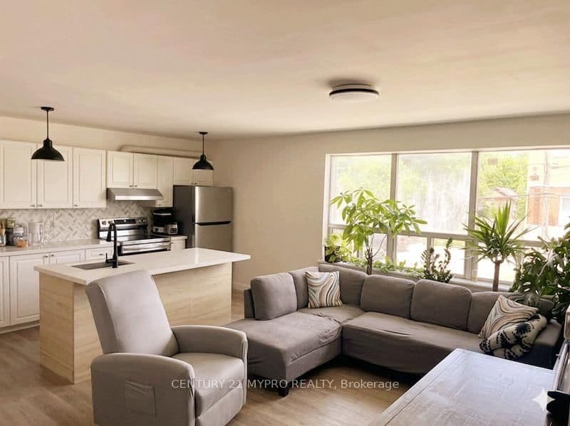 242 Sheppard Avenue W, Unit Unit 1 - Image 4