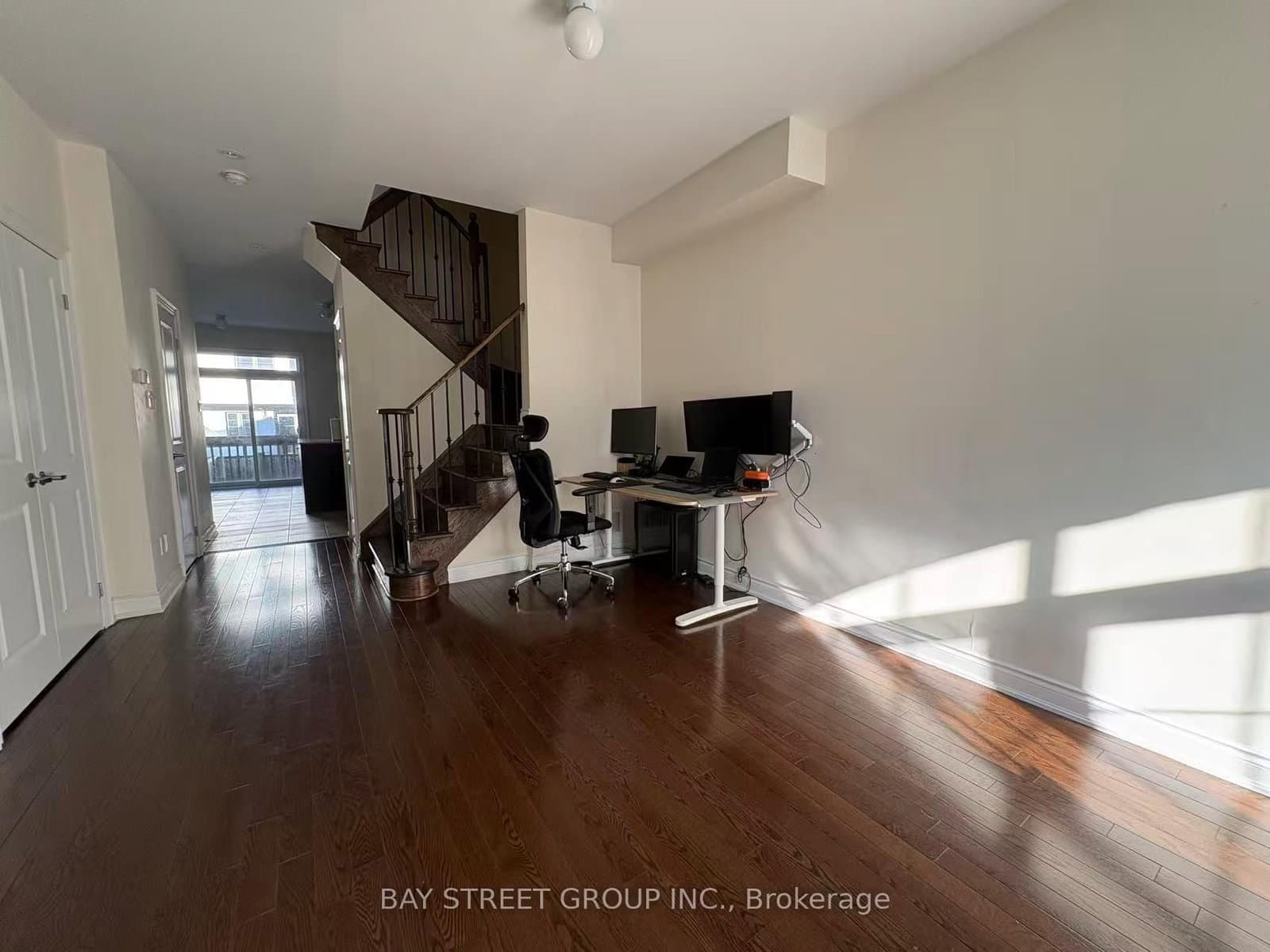 9 Strawflower Mews - Image 3
