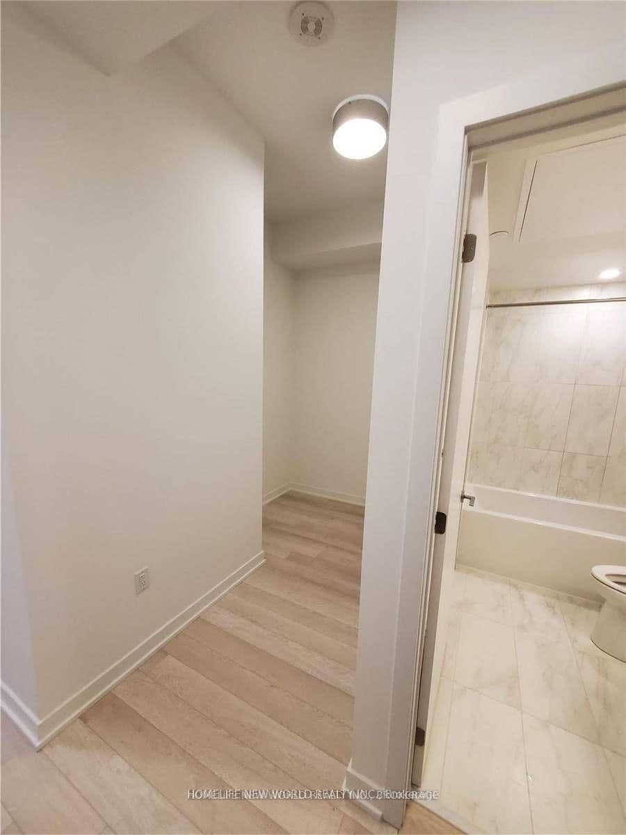 357 King Street W, Unit 3605 - Image 6