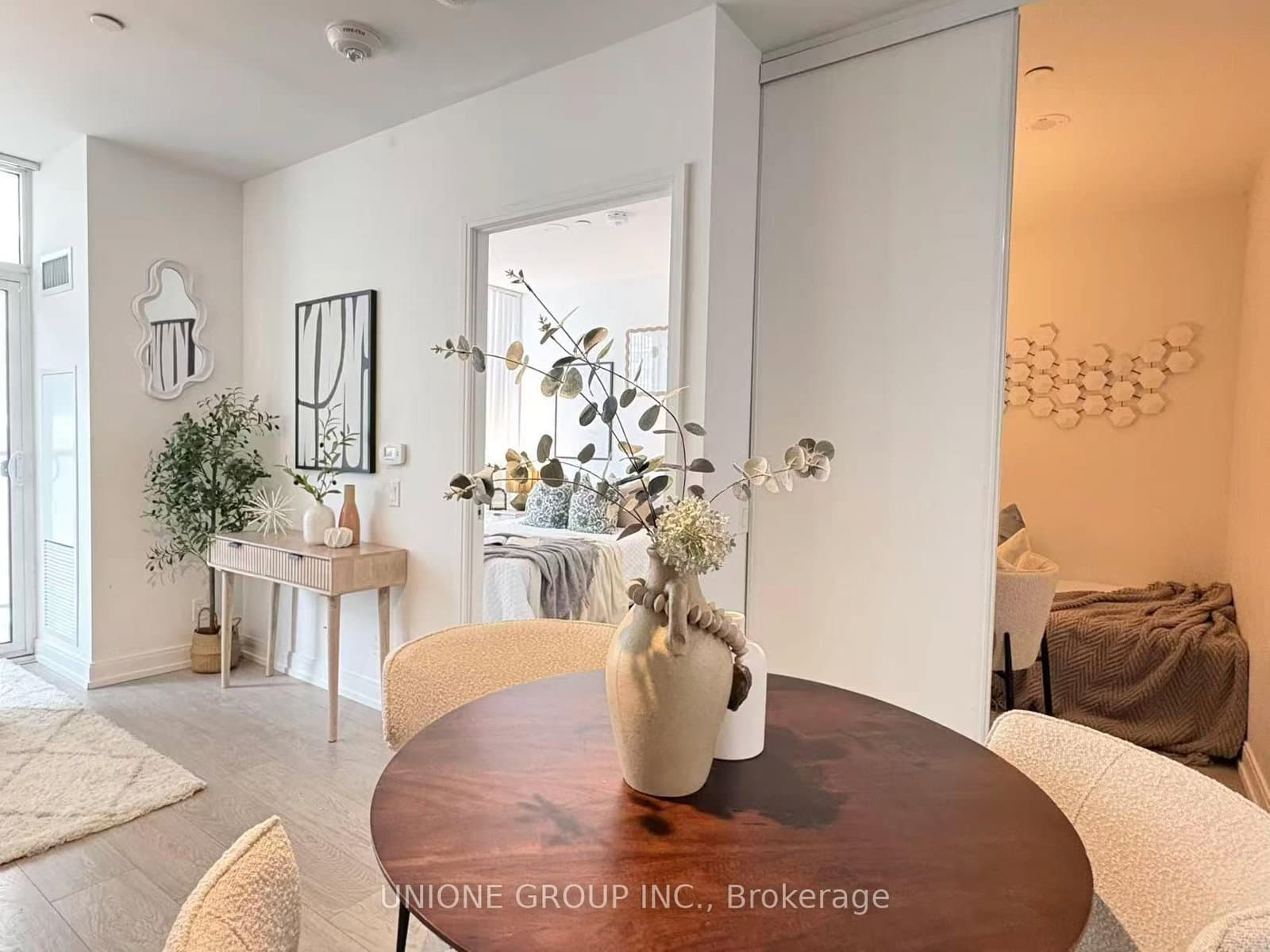 181 Dundas Street E, Unit 502 - Image 4