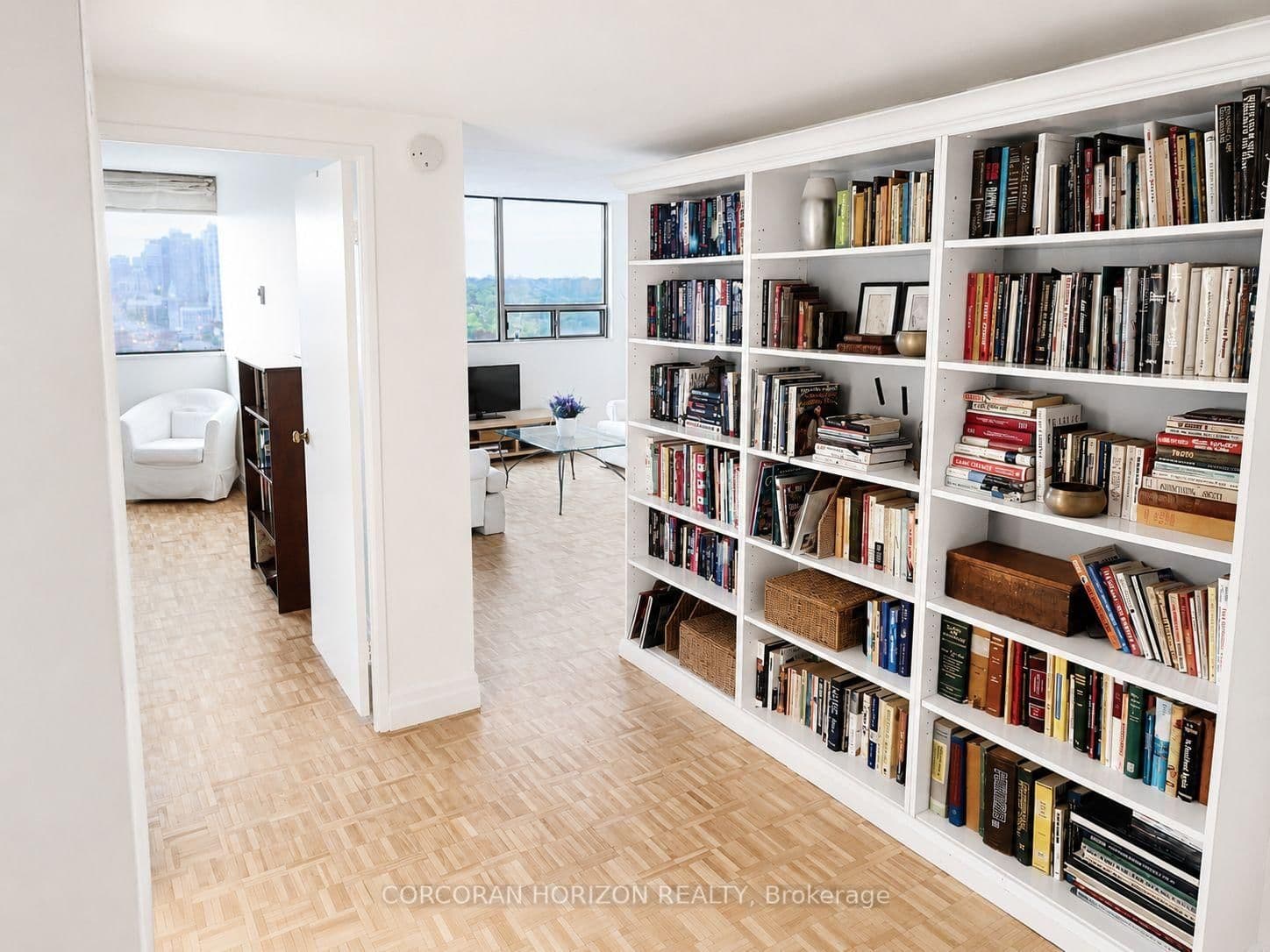 914 Yonge Street, Unit 1511 - Image 2