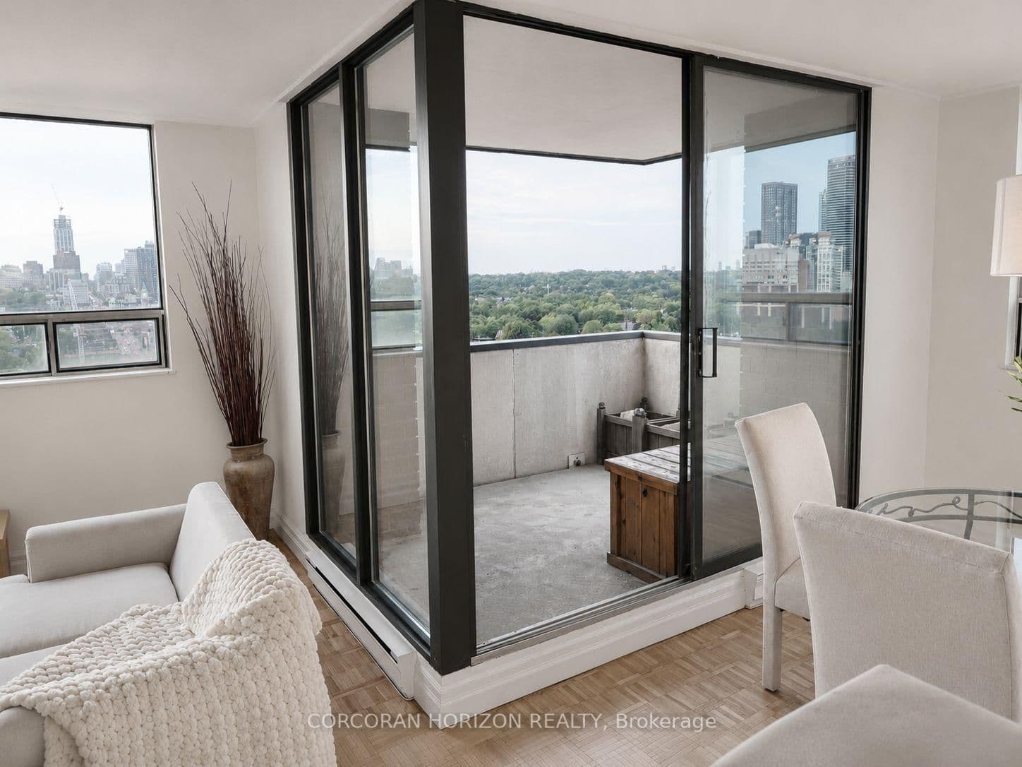 914 Yonge Street, Unit 1511 - Image 5