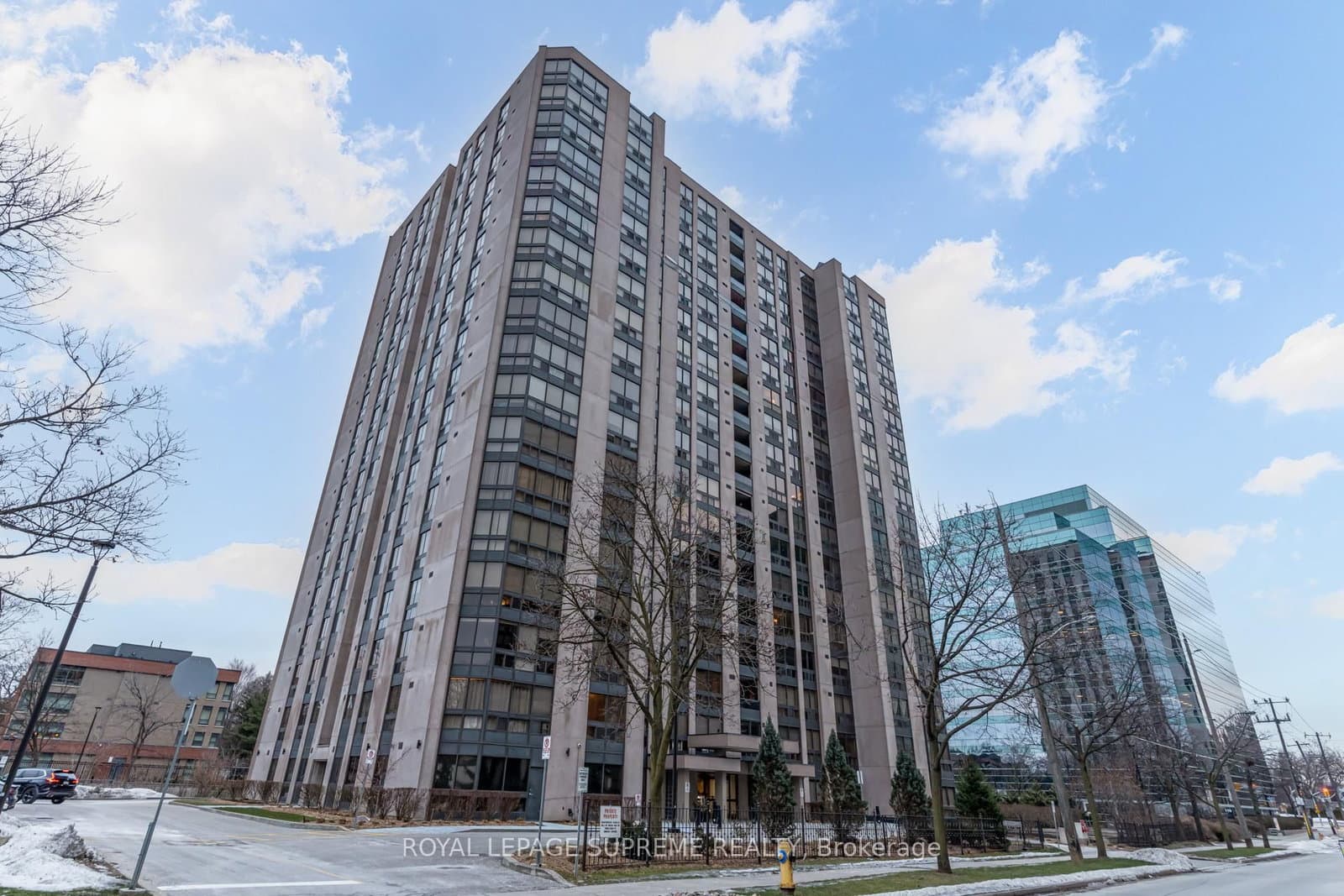 5 Kenneth Avenue, Unit 1804 - Image 2