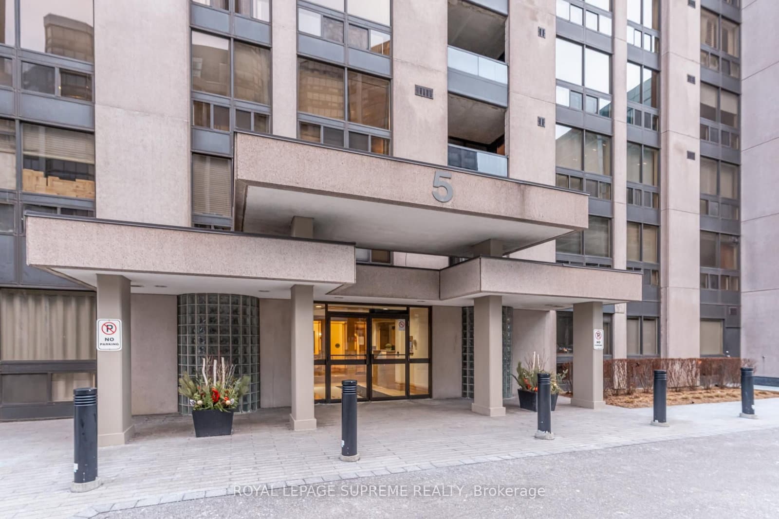 5 Kenneth Avenue, Unit 1804 - Image 3