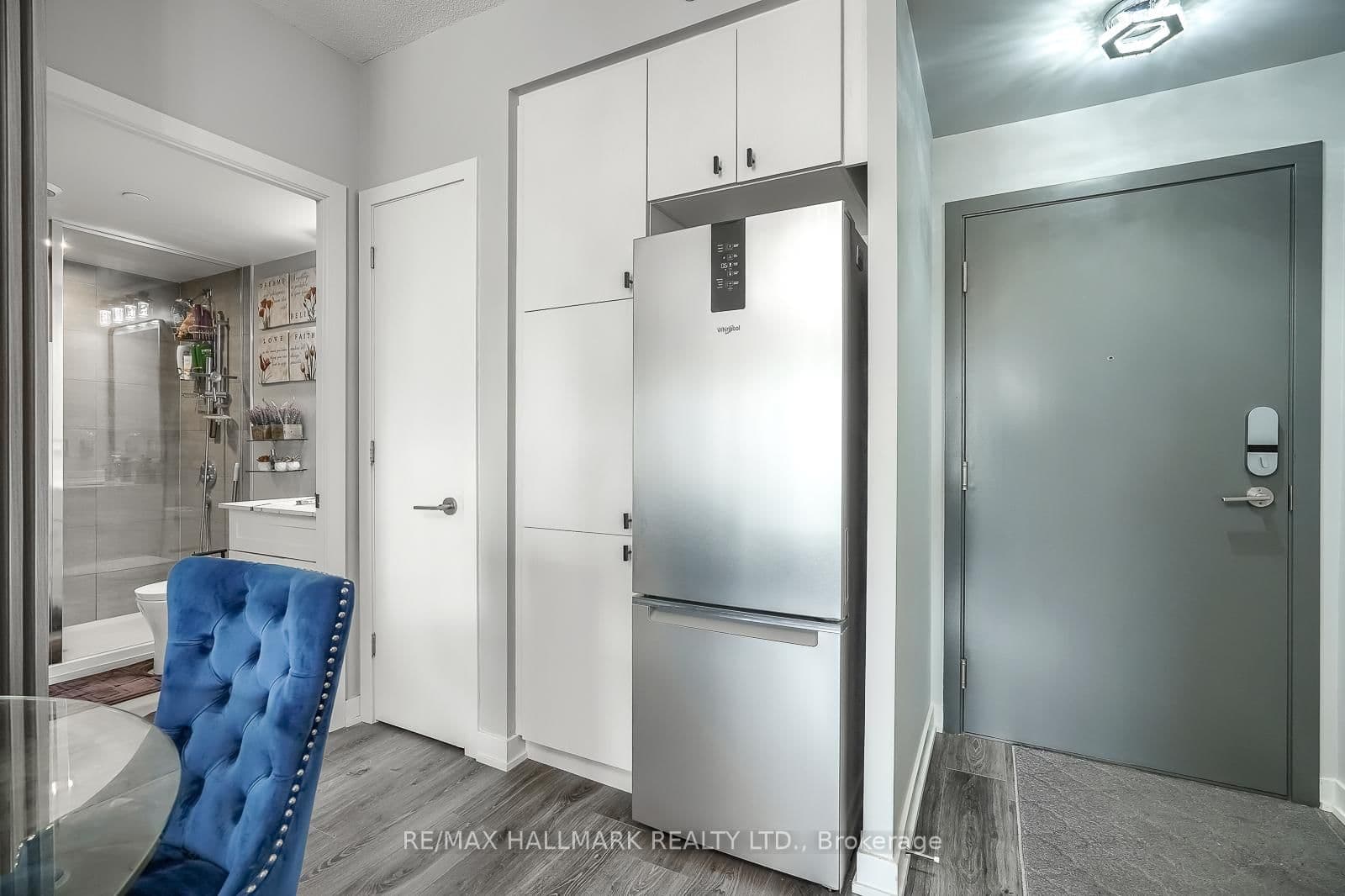 9 Tecumseth Street, Unit 421 - Image 5