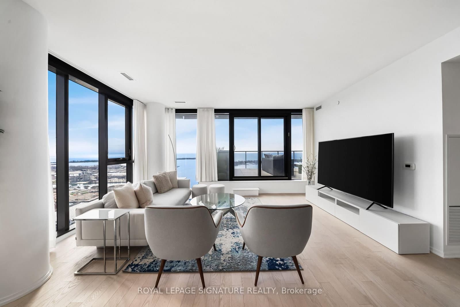 16 Bonnycastle Street, Unit 4304 - Image 5