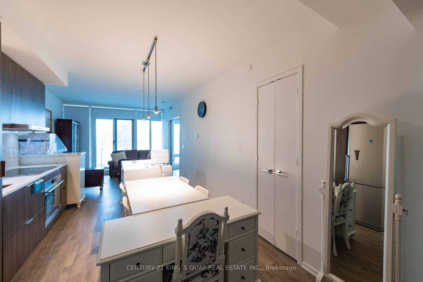 1 Bloor Street E, Unit 1708 - Image 5