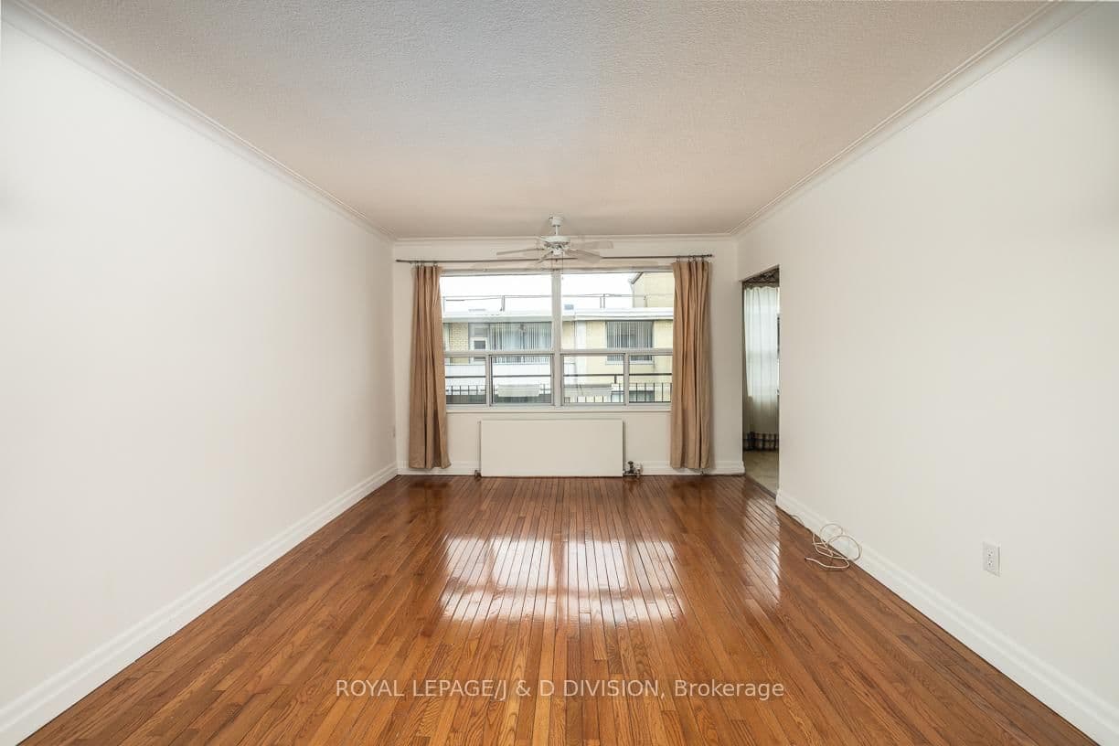 660 W Eglinton Avenue W, Unit 716 - Image 2