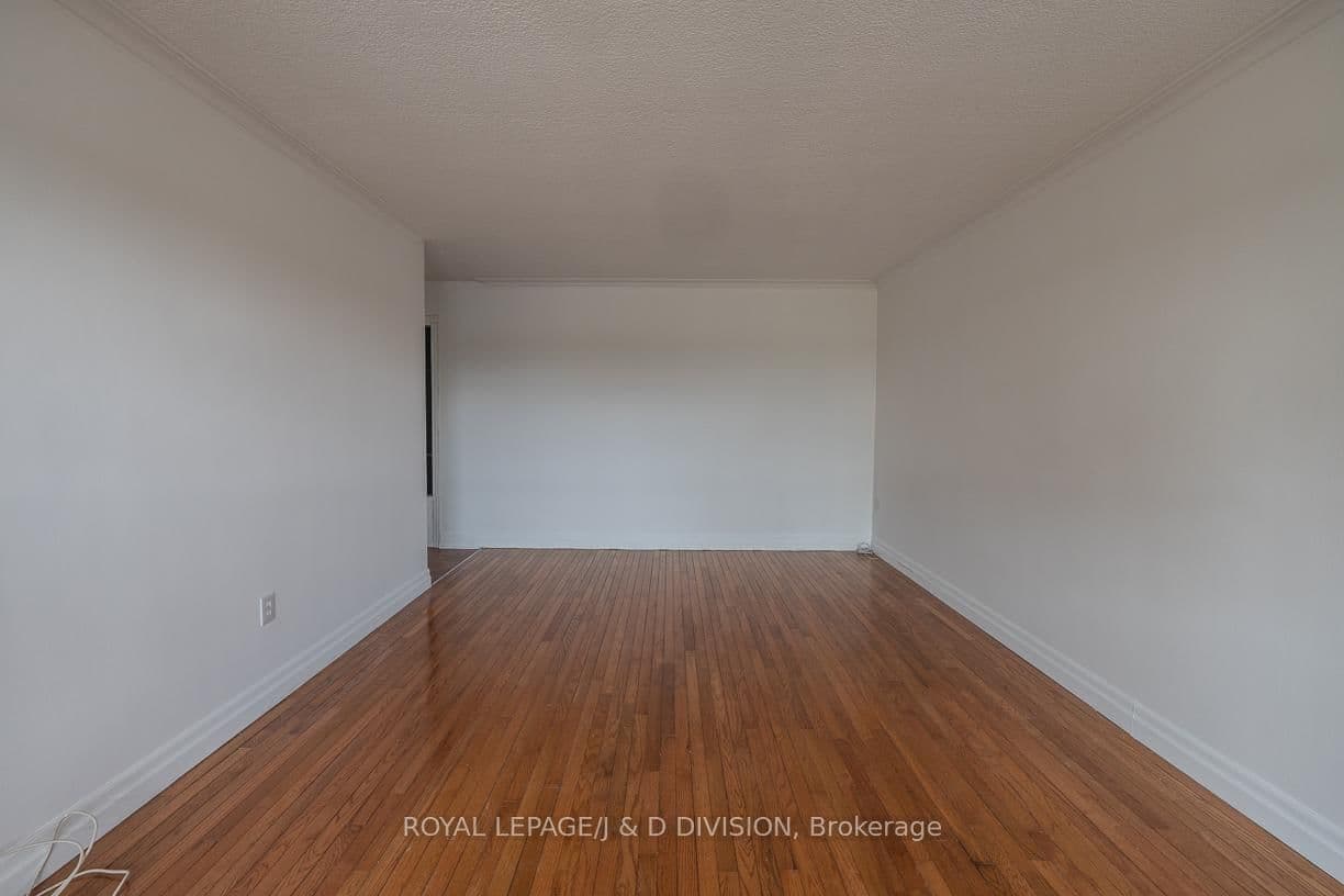 660 W Eglinton Avenue W, Unit 716 - Image 5