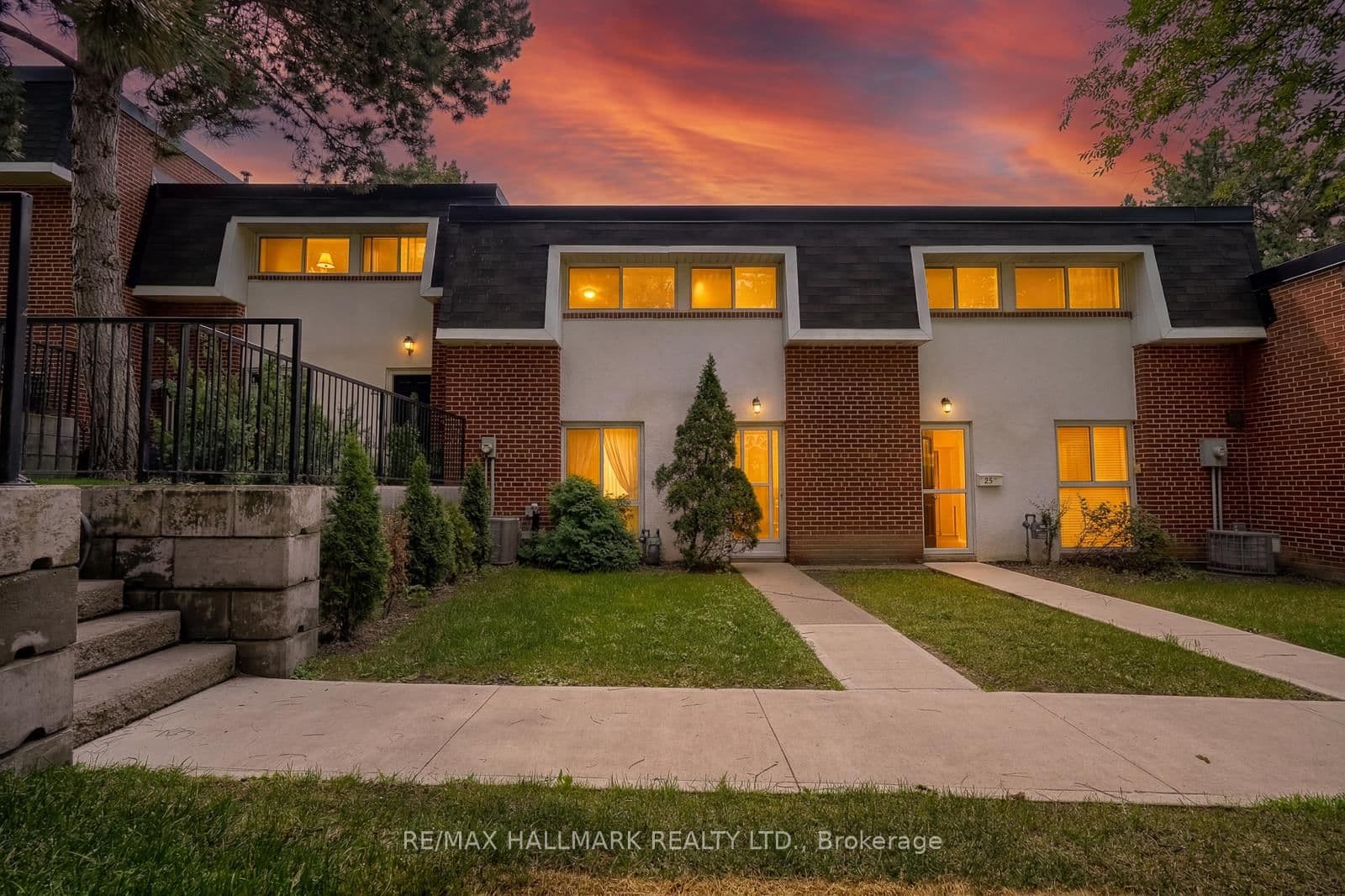 94 George Henry Boulevard, Unit 24 - Image 1