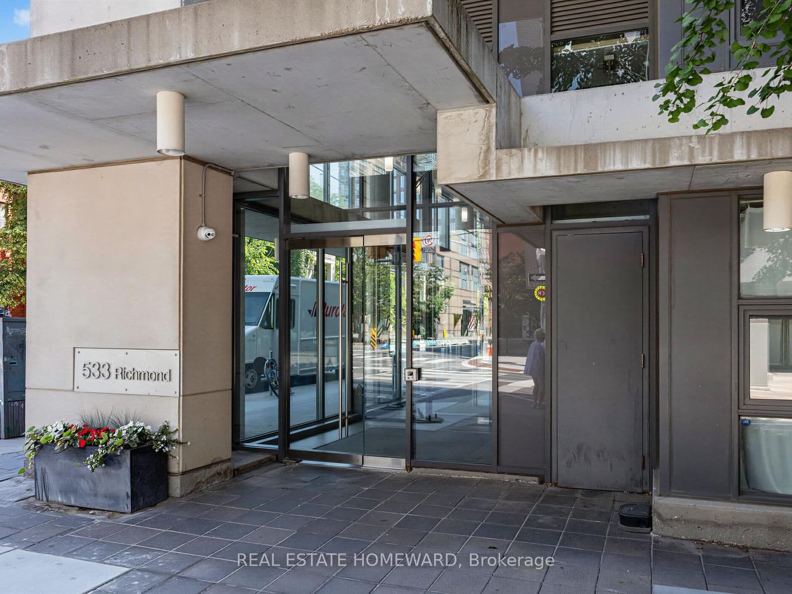 533 Richmond Street W, Unit 706 - Image 2