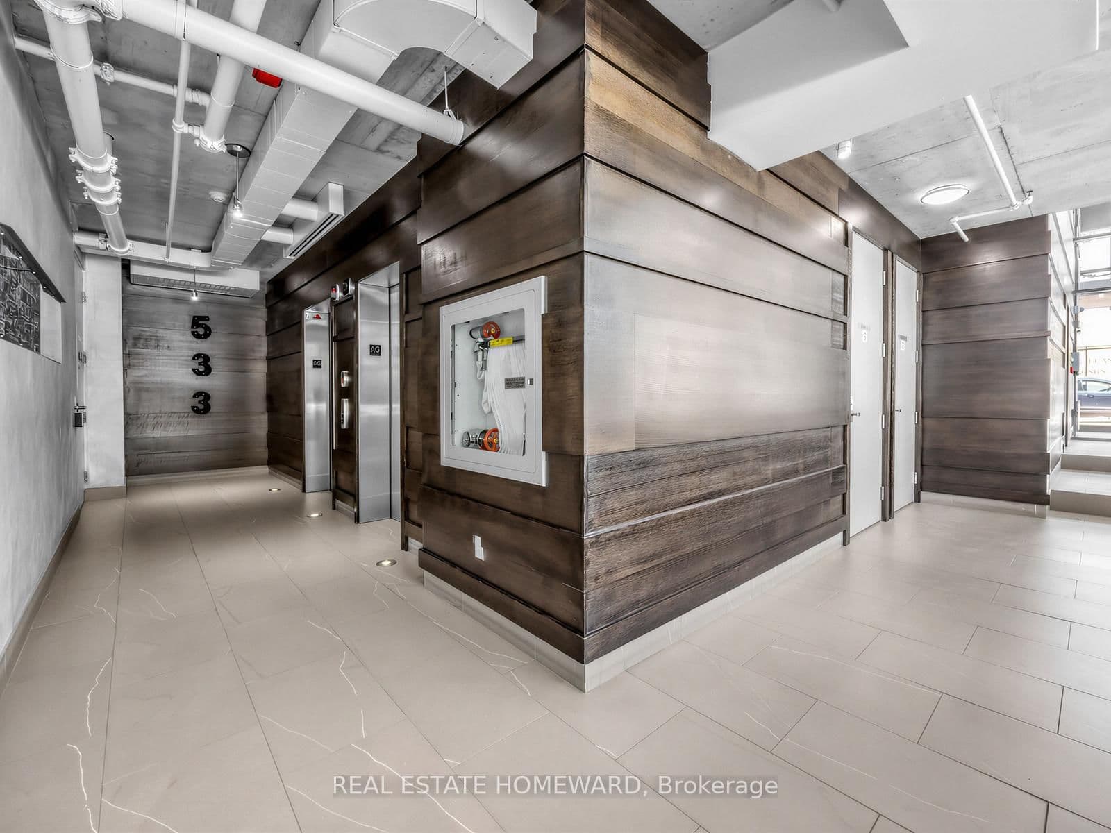 533 Richmond Street W, Unit 706 - Image 4