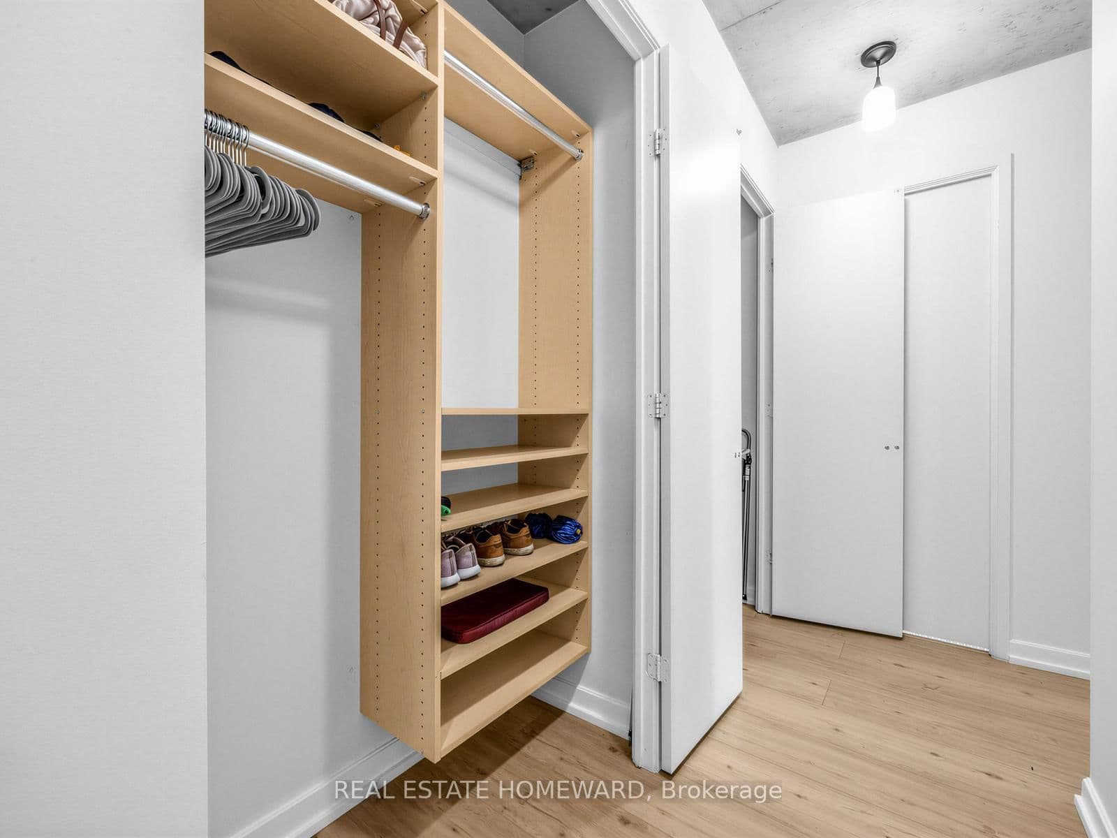 533 Richmond Street W, Unit 706 - Image 5