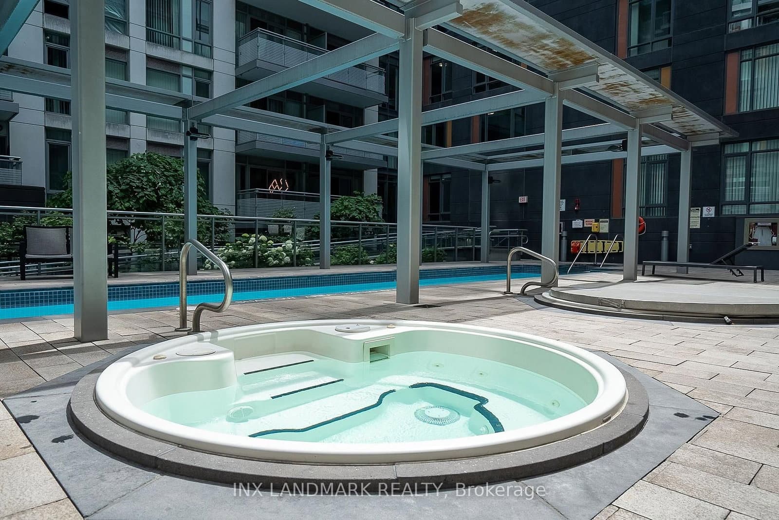 525 Adelaide Street W, Unit Lph31 - Image 4