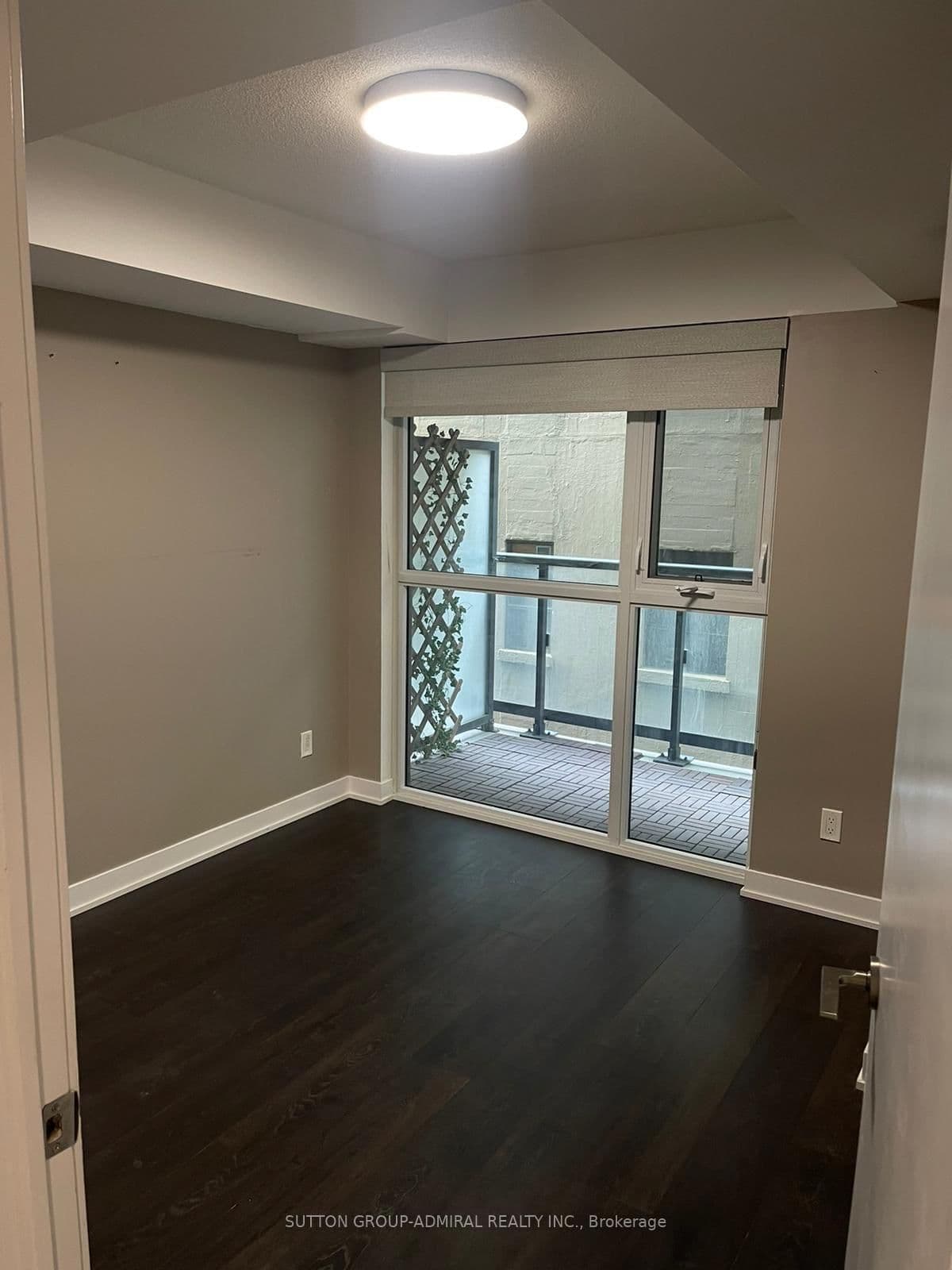 87 Peter Street, Unit 812 - Image 3