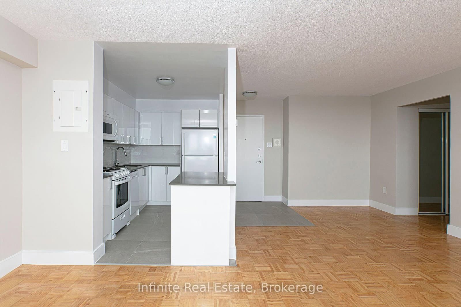 666 Spadina Avenue, Unit 403 - Image 5