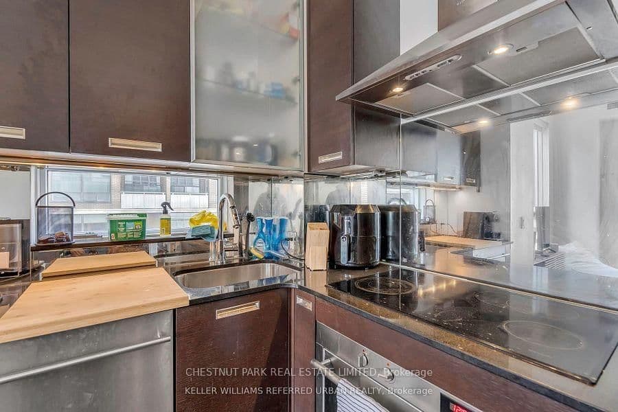 21 Balmuto Street, Unit 802 - Image 5