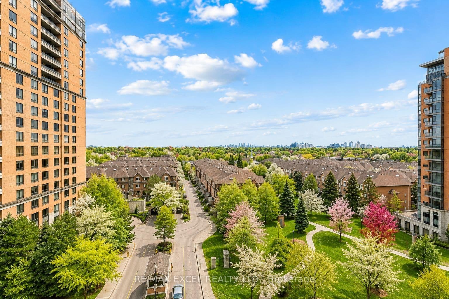 10 Northtown Way, Unit 814 - Image 4
