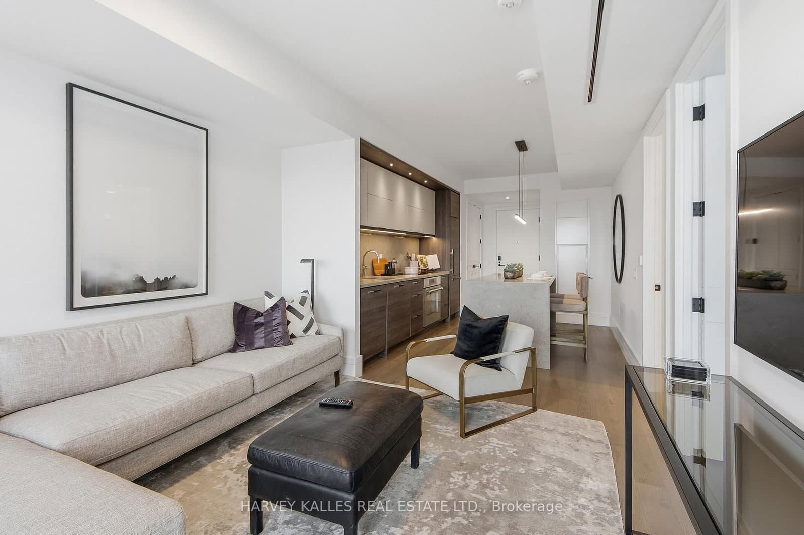 215 Lonsdale Road, Unit 1205 - Image 6