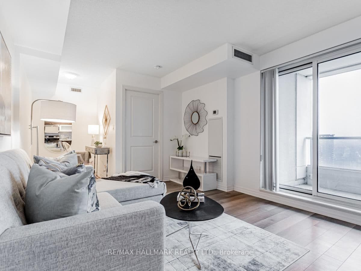 2015 Sheppard Avenue E, Unit 1905 - Image 2