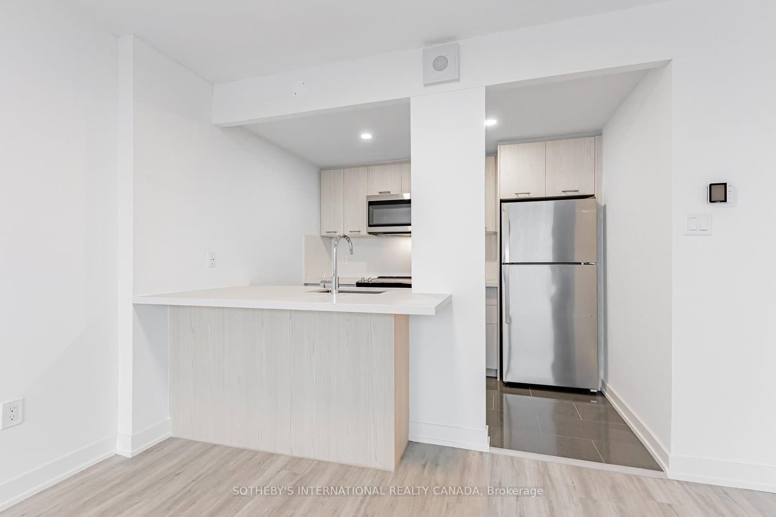 191 Sherbourne Street, Unit 1004 - Image 2
