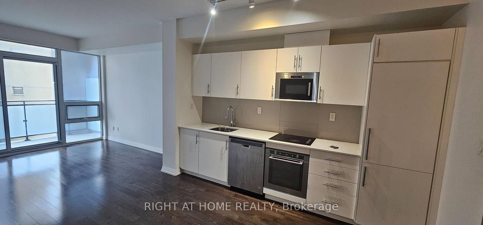 460 Adelaide Street, Unit 632 - Image 4