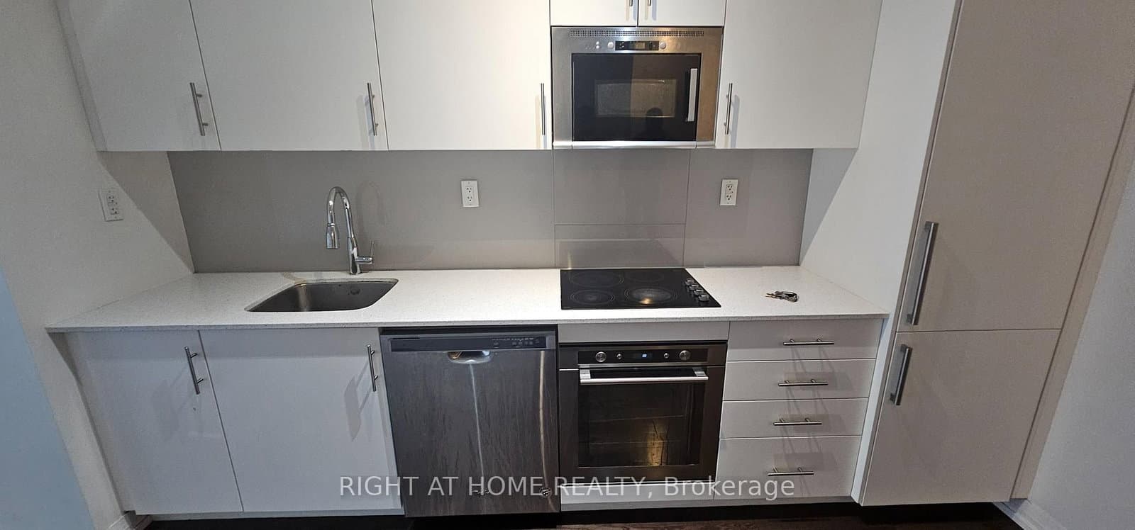 460 Adelaide Street, Unit 632 - Image 5