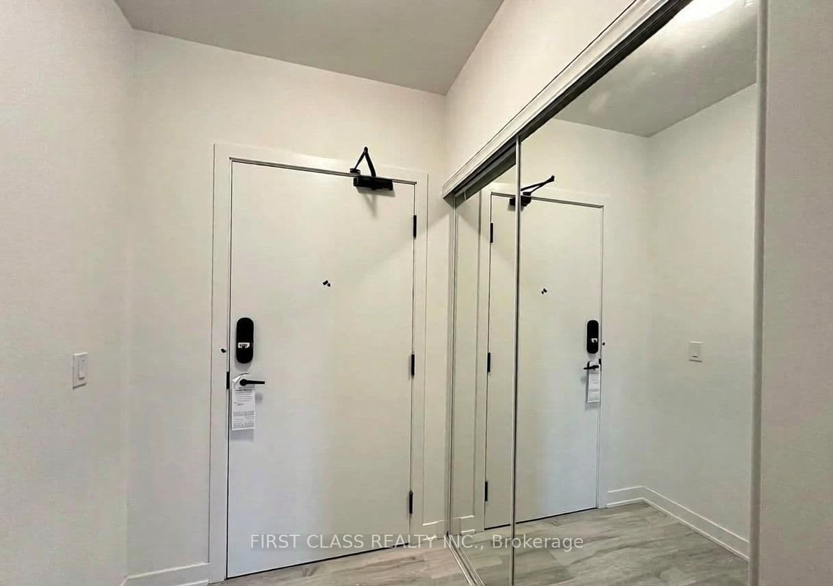 135 Lower Sherbourne St, Unit 1733W - Image 2