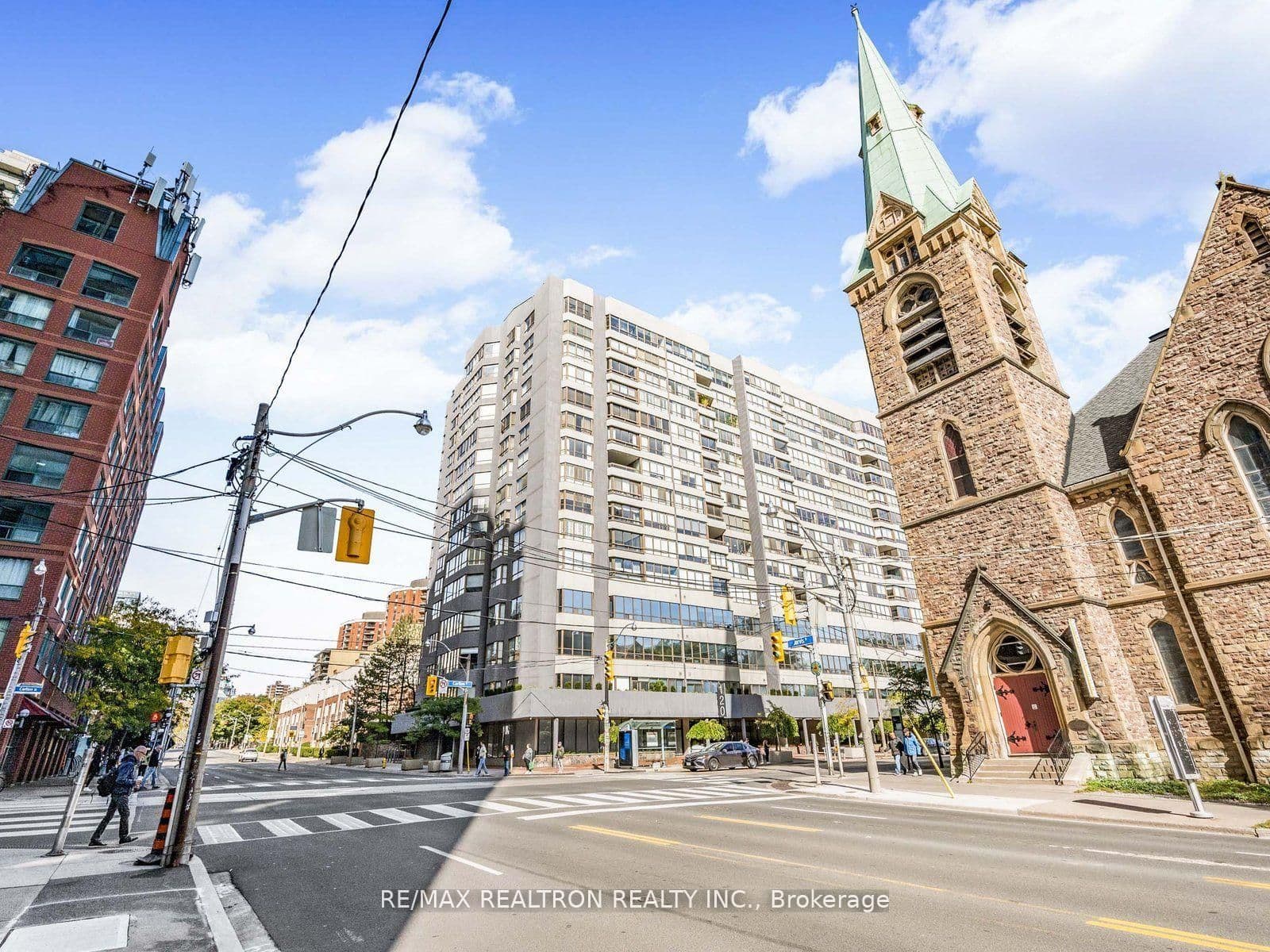 120 Carlton Street, Unit 404 - Image 2