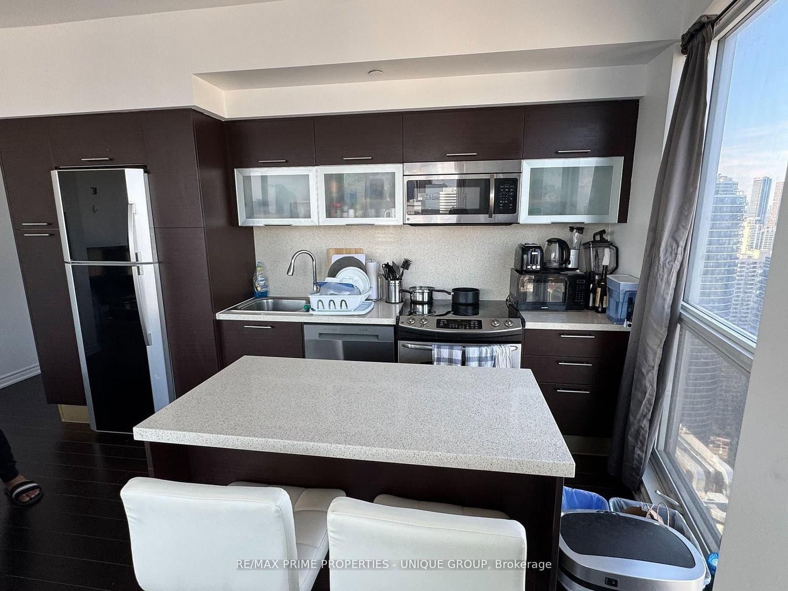 386 Yonge Street, Unit 3807 - Image 5