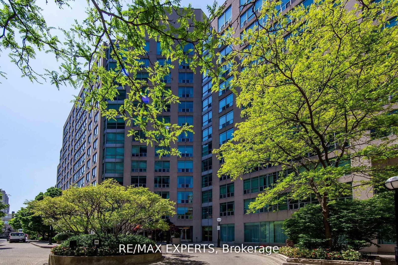 942 Yonge Street, Unit 1006 - Image 2