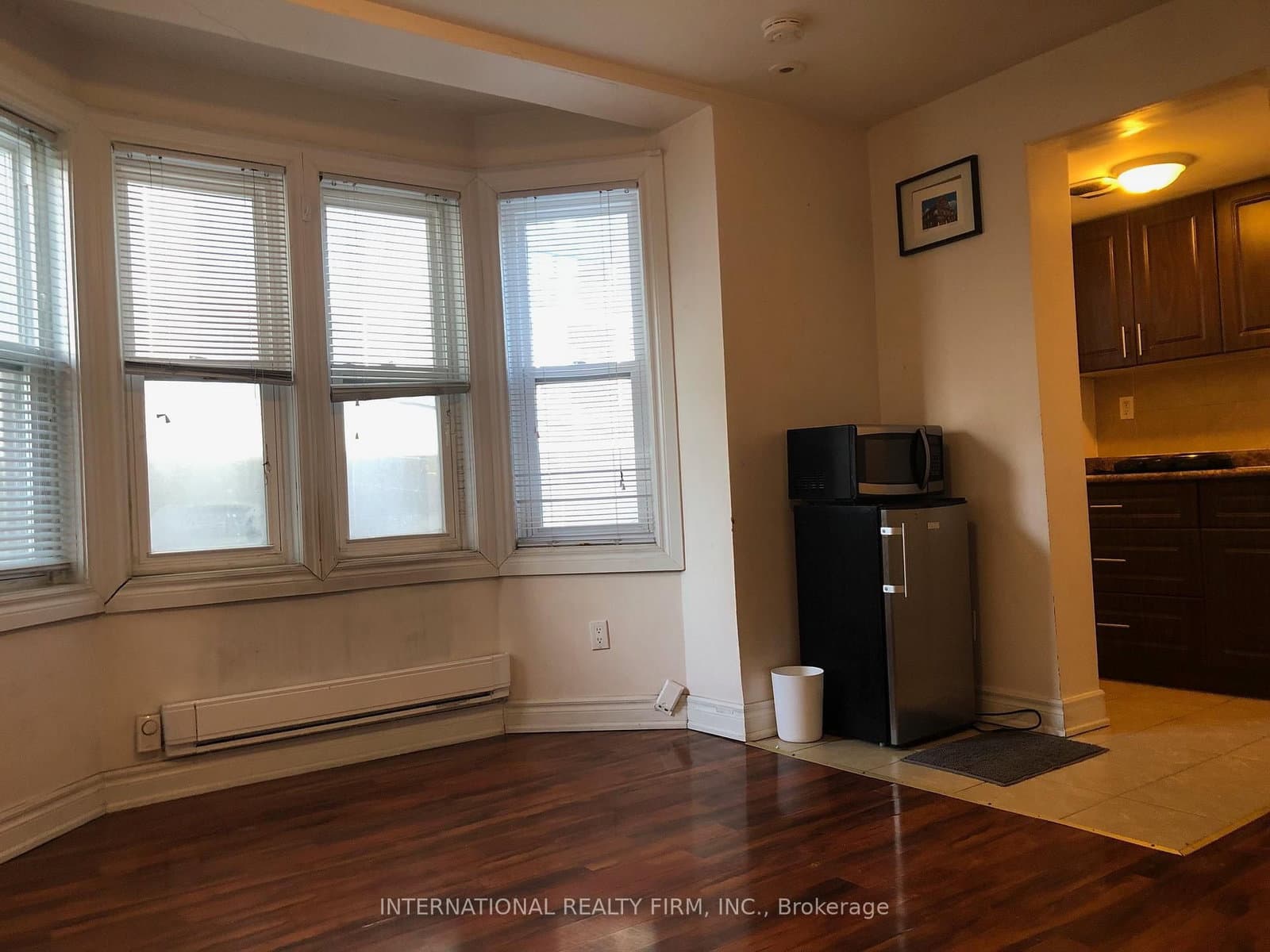 197 Dundas Street E, Unit 2B - Image 4