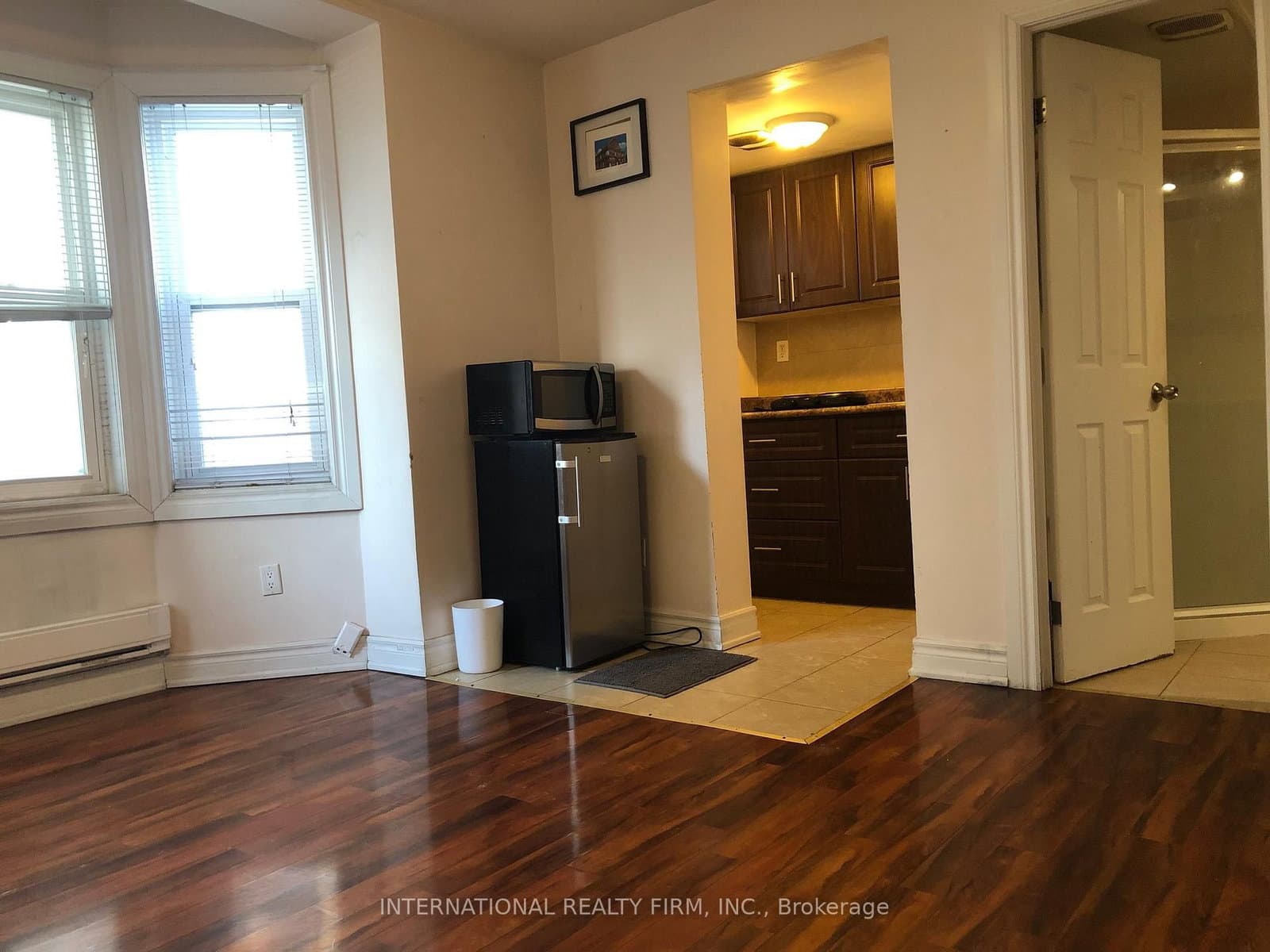 197 Dundas Street E, Unit 2B - Image 5