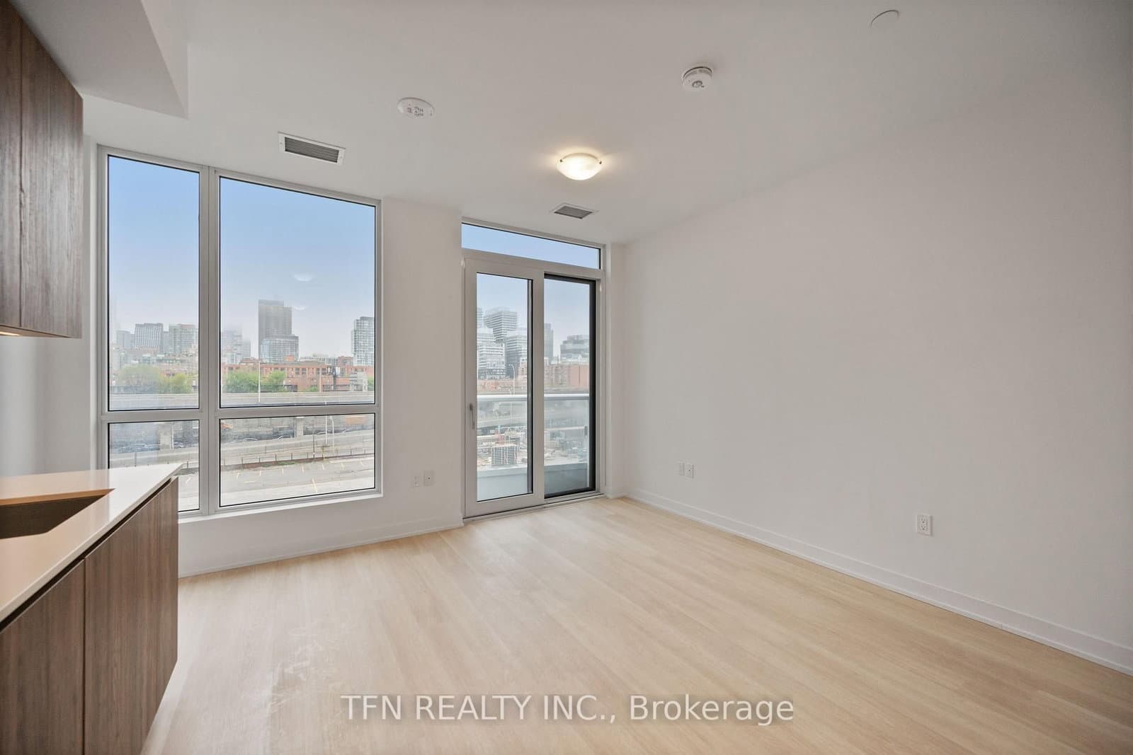 15 Richardson Street, Unit 504 - Image 3