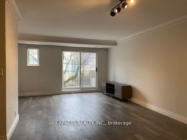 28 Sommerset Way, Unit 1639 - Image 4