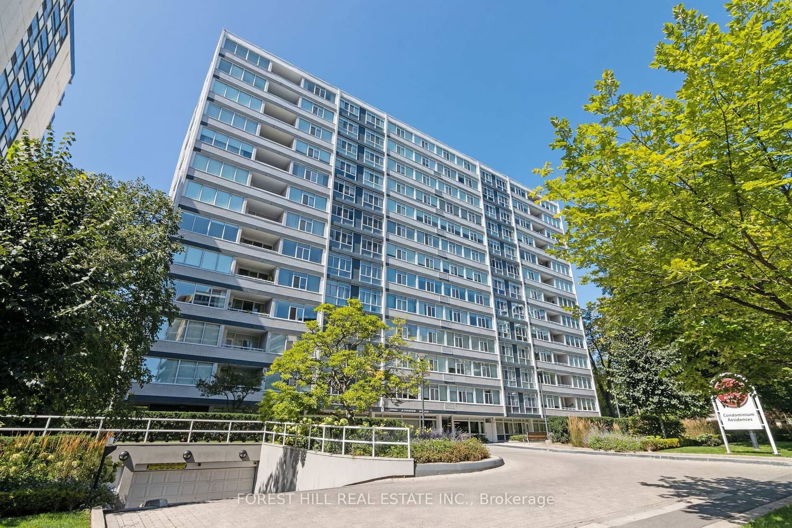 #1401 - 500 Avenue Road