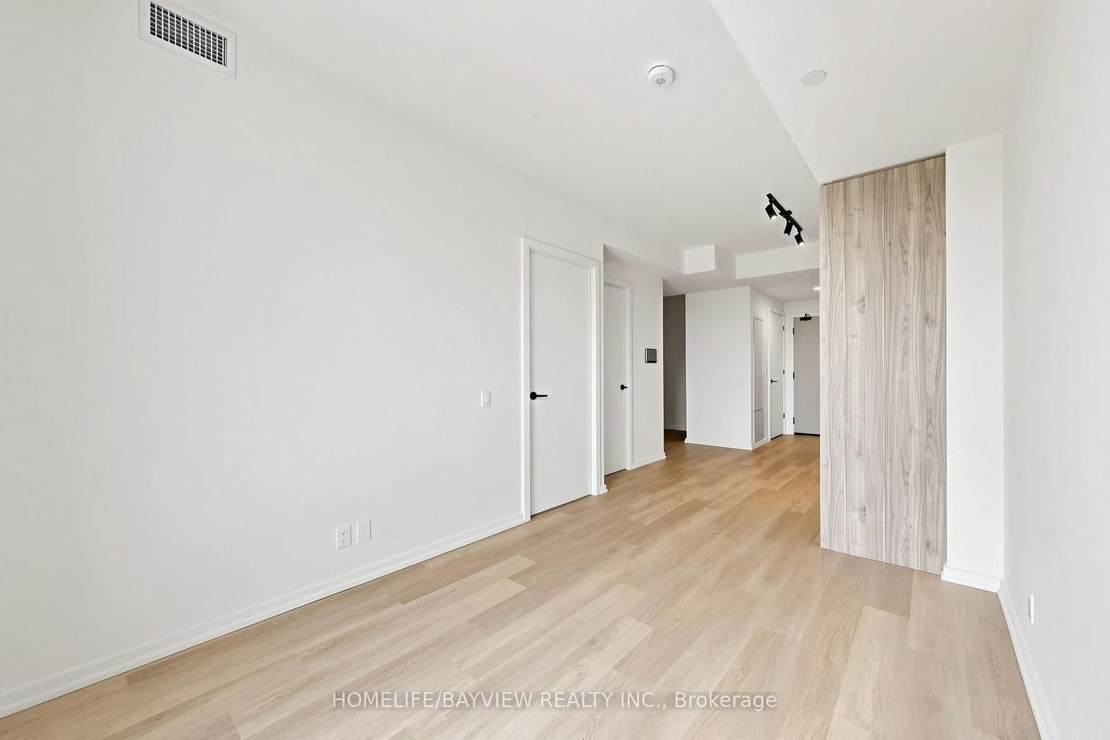 109 Erskine Avenue, Unit 1706 - Image 5