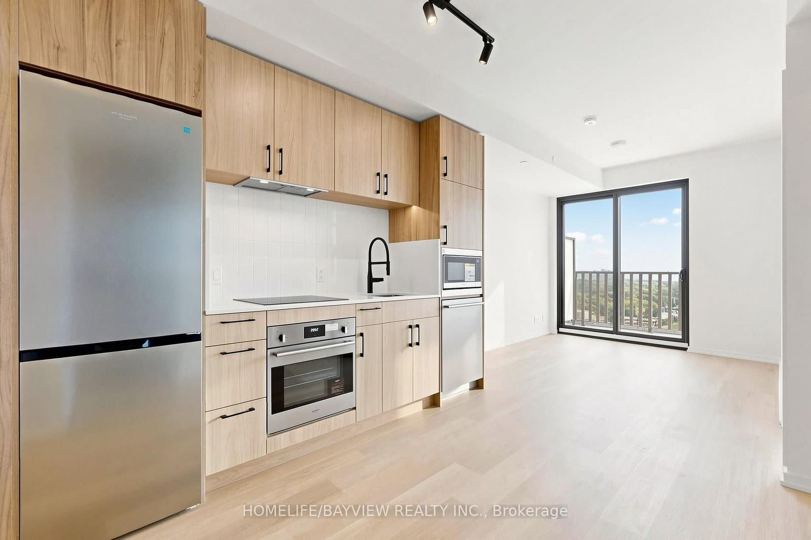109 Erskine Avenue, Unit 1706 - Image 6