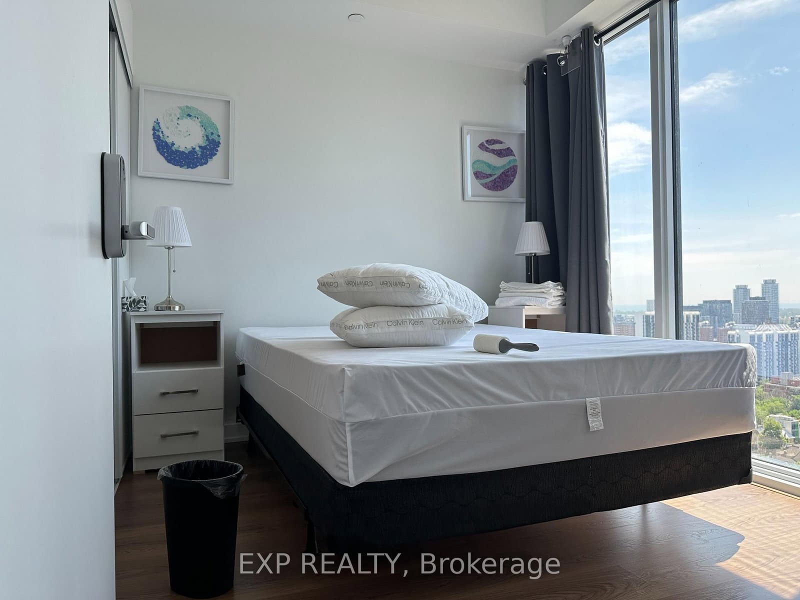 319 Jarvis Street, Unit 2517 - Image 4