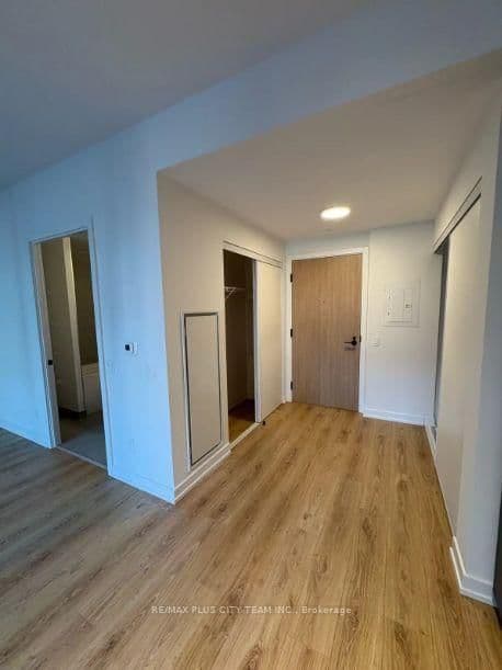 35 Parliament Street, Unit 502 - Image 3