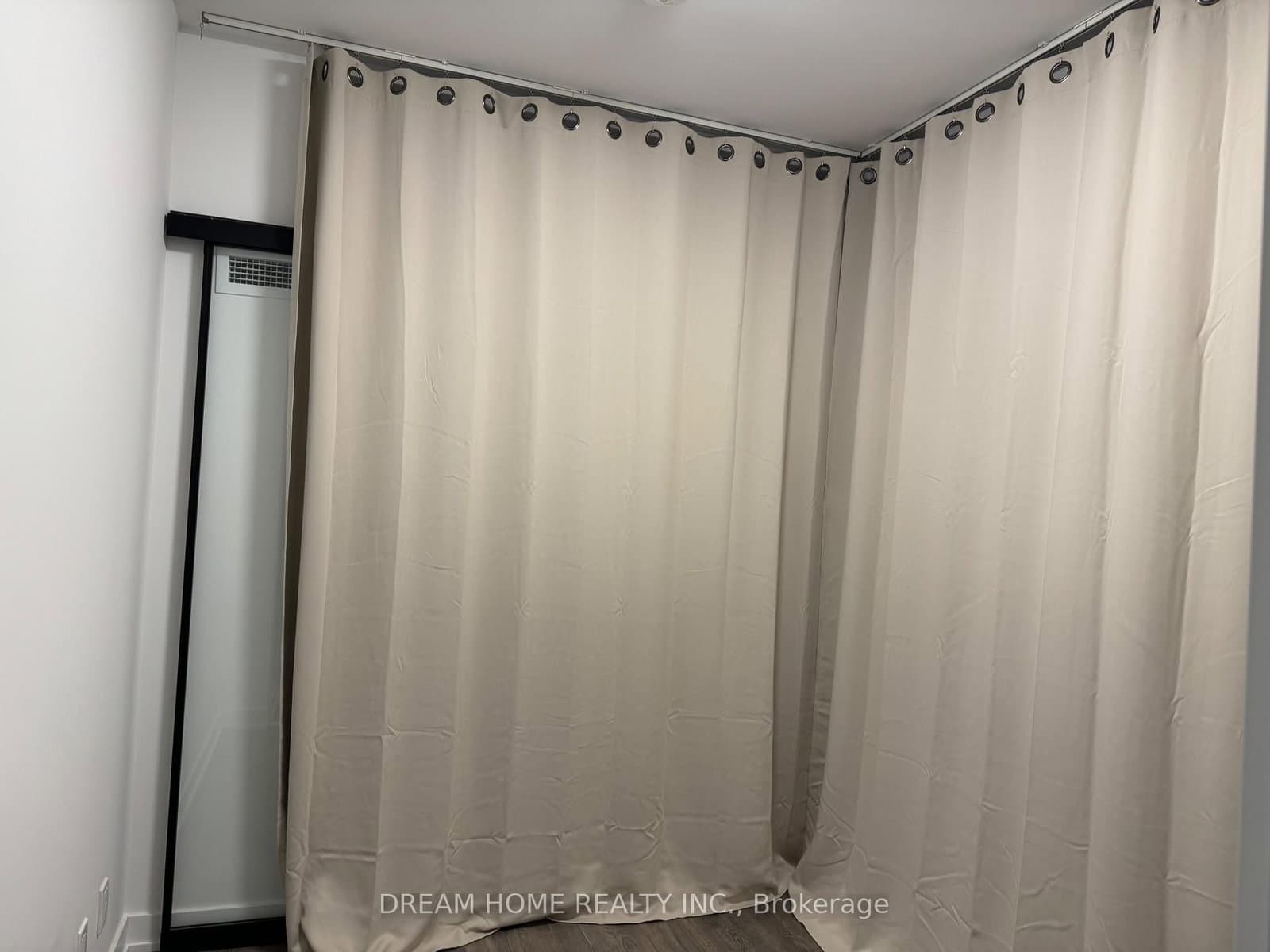 108 Peter Street, Unit 1205 - Image 3